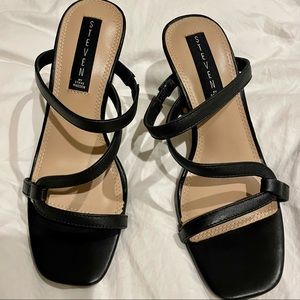 Steven by Steve Madden Black Leather Jerri Slides